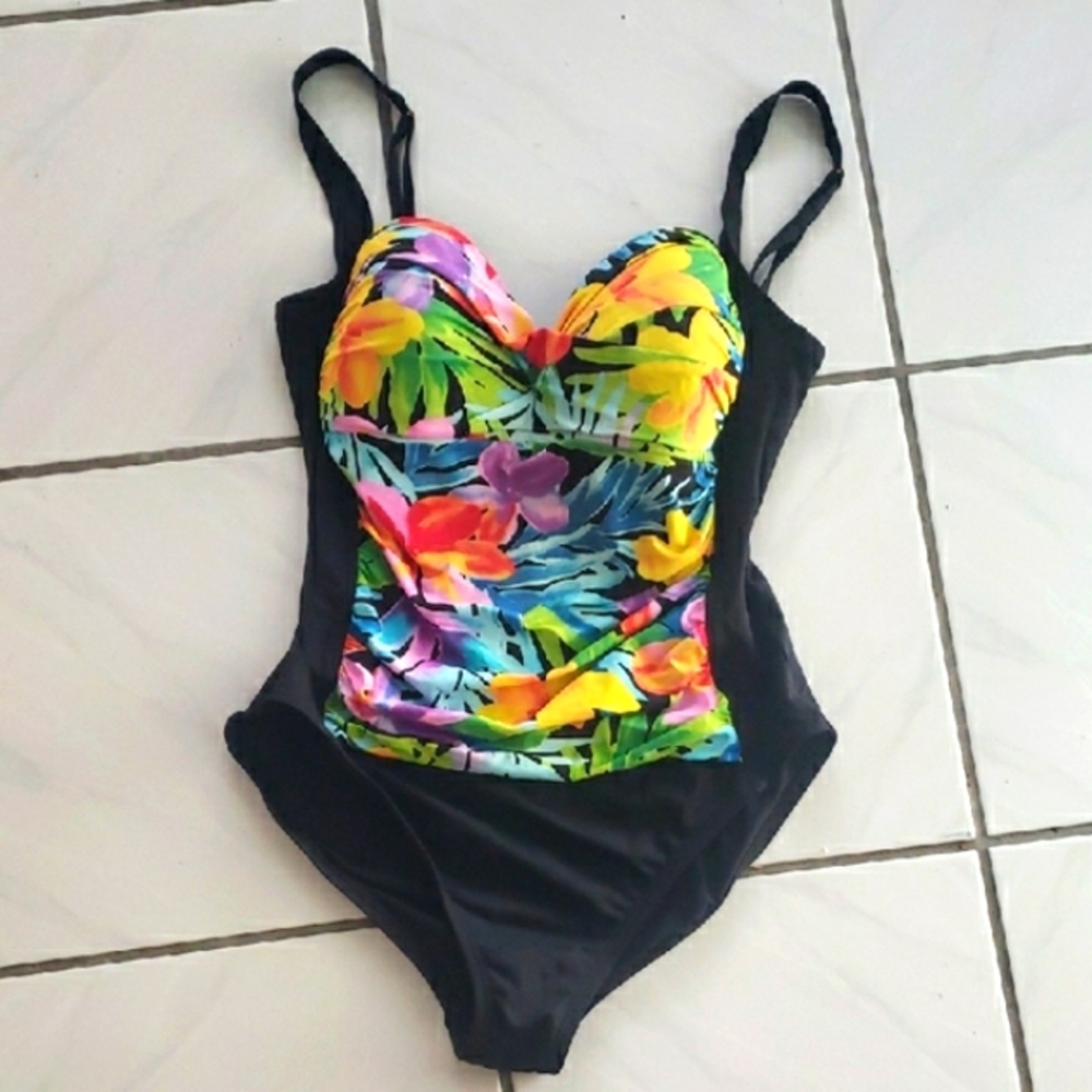 Brand new " La Blanca" colorful floral womens one piece Swimsuit